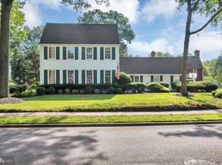 137 Weston Dr, Cherry Hill, NJ 08003