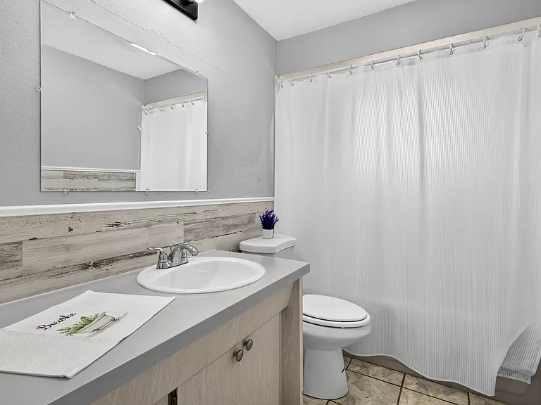 3723 Kingsbury Dr — Photo 15