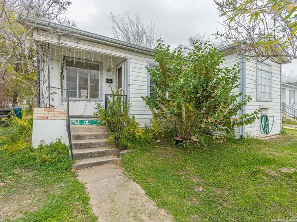 303 GRECIAN DR, San Antonio, TX 78223