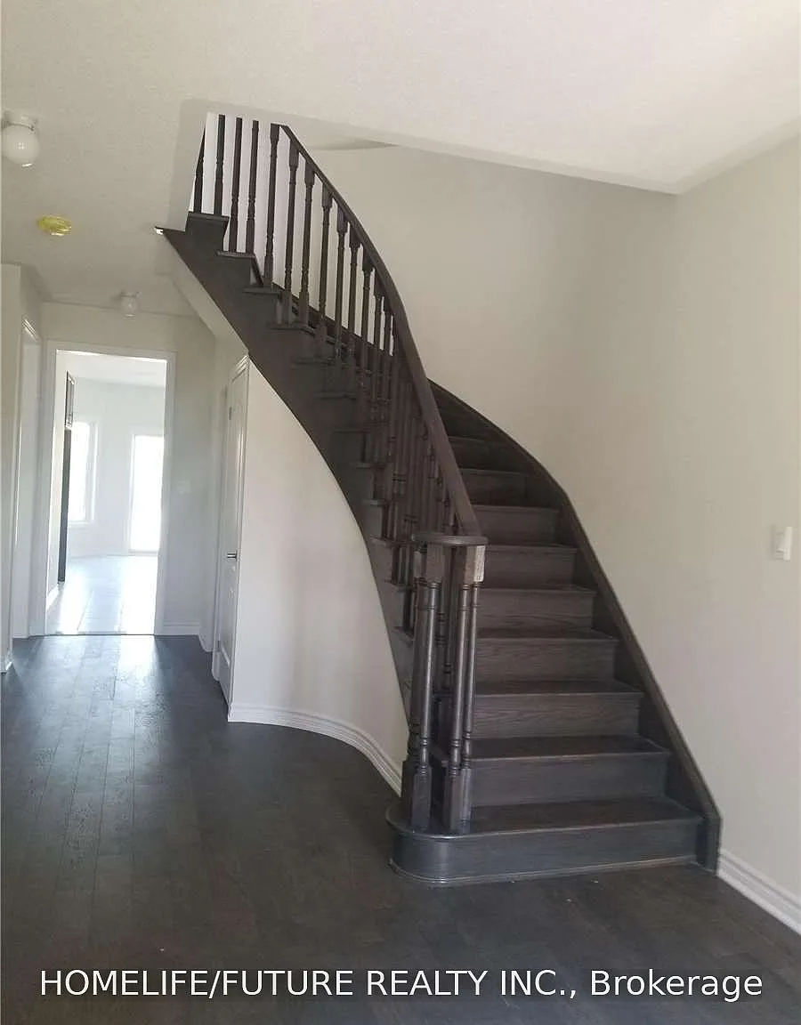 5 bed, $2,250 — Photo 4
