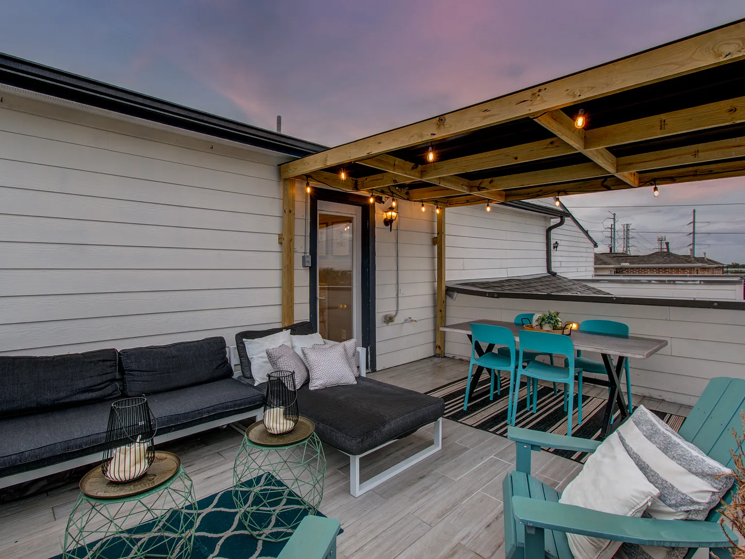 3 bed, 3.5 bath, 2514 sqft, $8,000 — Photo 2
