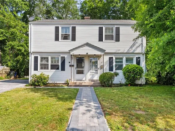 55 Elmhurst Circle, West Hartford, CT 06110