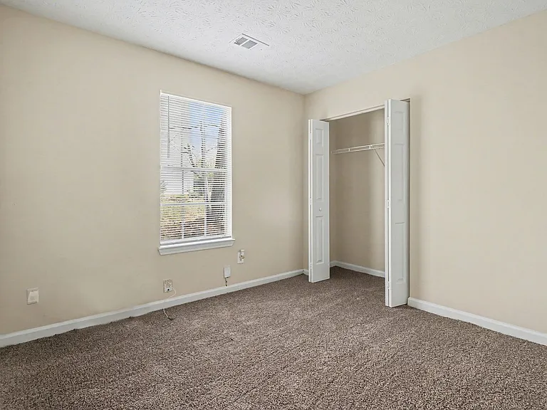 3787 River Ridge Ct — Photo 12