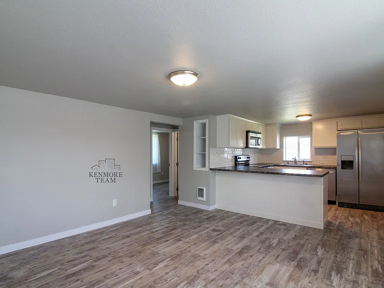 103 Casey Ave — Photo 7