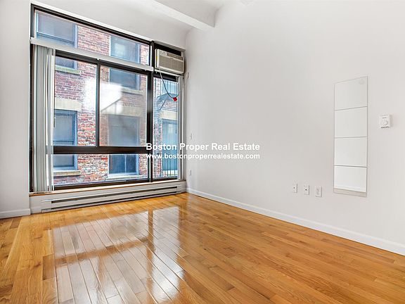 12 Stoneholm #301 Boston - Fenway Unit Photo 1 (3)