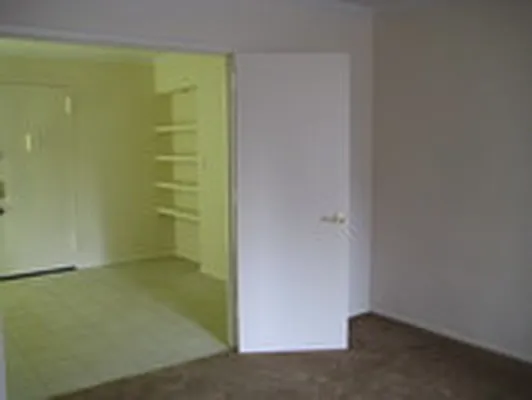 Rented by Luxus Manhattan Realty | media 27