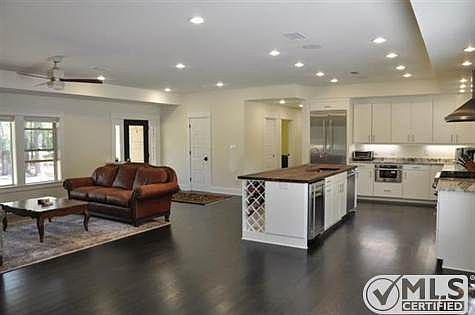 2nd image of 6766 Circle J Dr