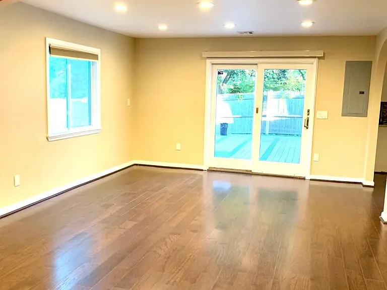 23 Ginny Ln — Photo 12