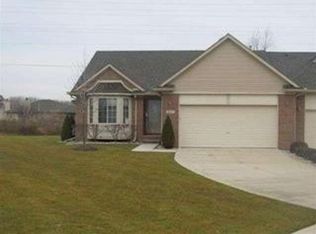 28001 Cotton Creek Ct, Chesterfield, MI 48047