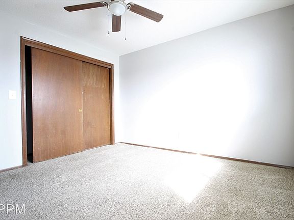 4th image of 802 N 46th St APT 03