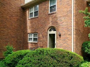 1361 Gray Hawk Rd, Lexington, KY 40502