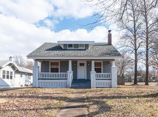 1130 S Roanoke Ave, Springfield, MO 65807