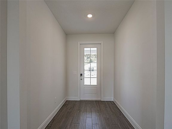4th image of 5618 Hampton Park Cir