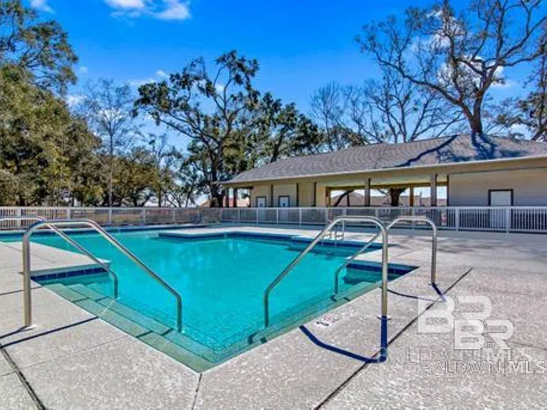 122 Preston Way — Photo 38