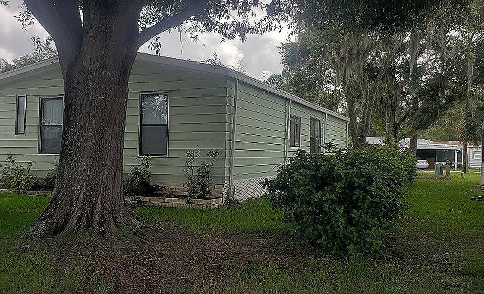 2nd image of 505 Archer Ln