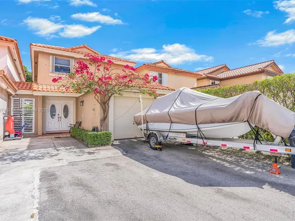 1121 SW 104th Ct, Miami, FL 33174