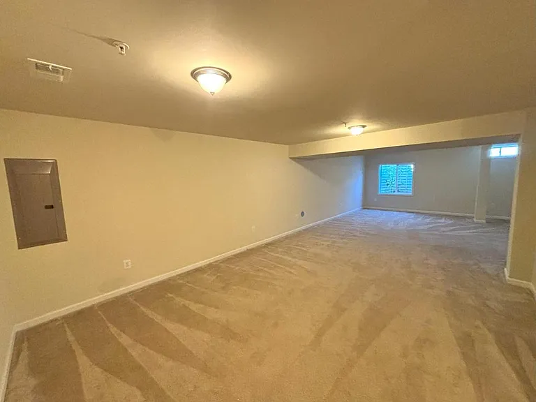 6778 McCormick Dr — Photo 19