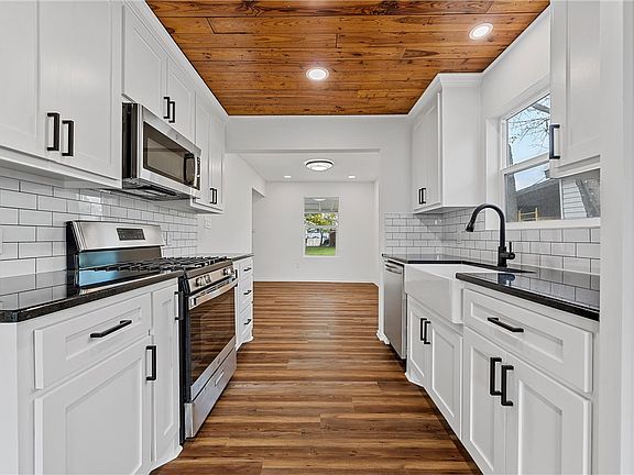 5th image of 2317 Gurley Ave