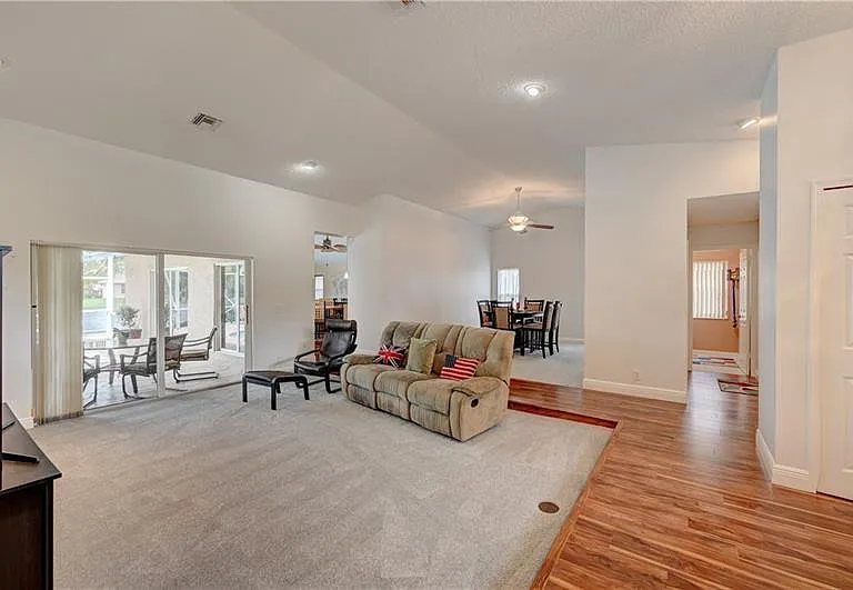 5088 NW 100th Ter — Photo 29