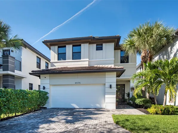 4975 Whispering Way, Dania Beach, FL 33312
