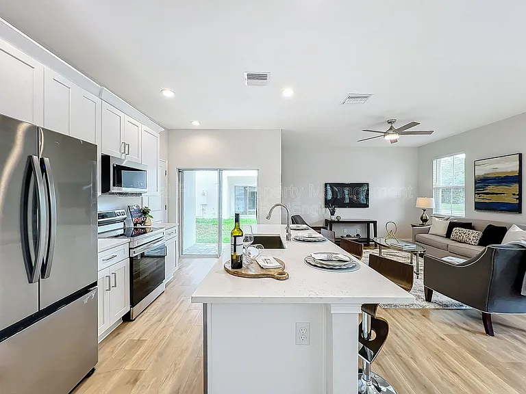 2250 S Bumby Ave #200 — Photo 5