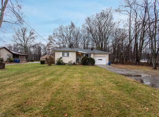 9459 Howland Springs Rd SE, Warren, OH 44484