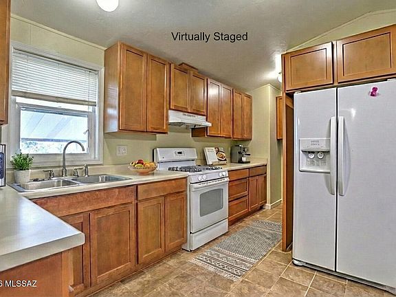 4th image of 3030 S Delfina Dr