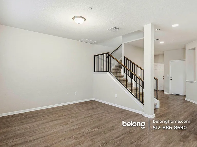 516 E Slaughter Ln #3202 — Photo 2