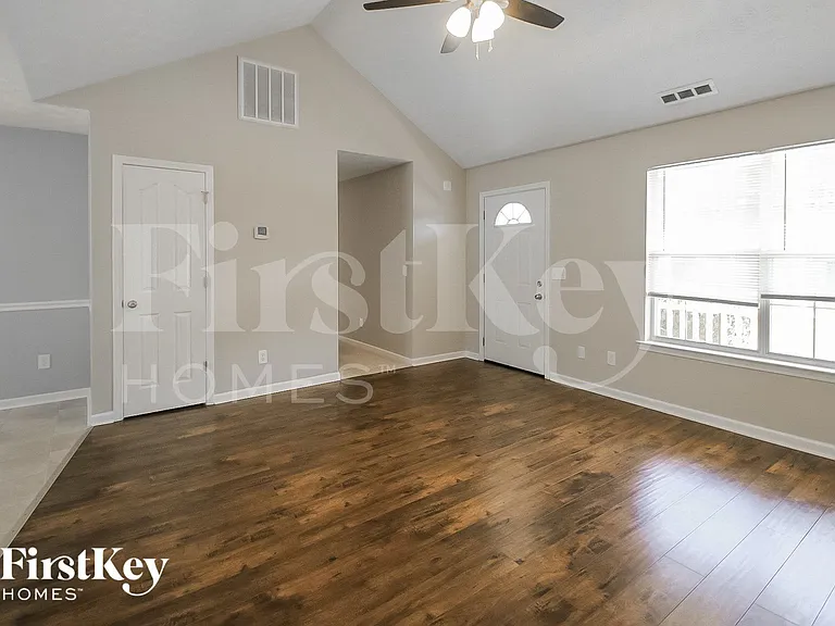 22 Chelsea Ln — Photo 5