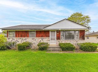5436 S 113th St, Hales Corners, WI 53130