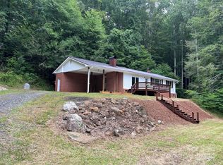 3178 Penland Rd, Spruce Pine, NC 28777