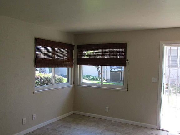 5th image of 3713 Park Dr APT 3