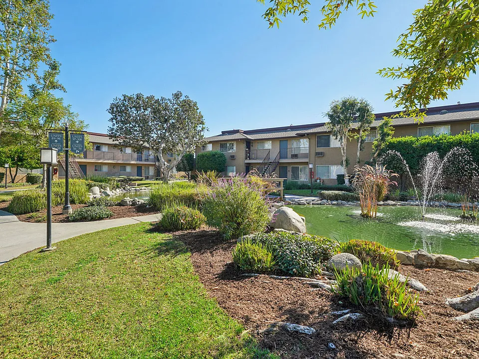Casa Sierra Apartment Homes