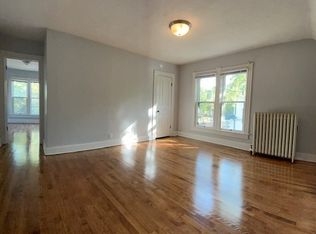 958 Bluff St #2, Beloit, WI 53511
