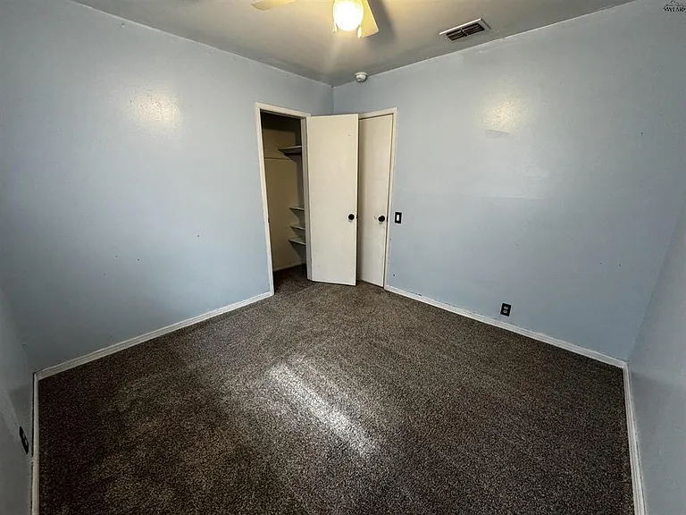 1504 Red Fox Rd — Photo 6