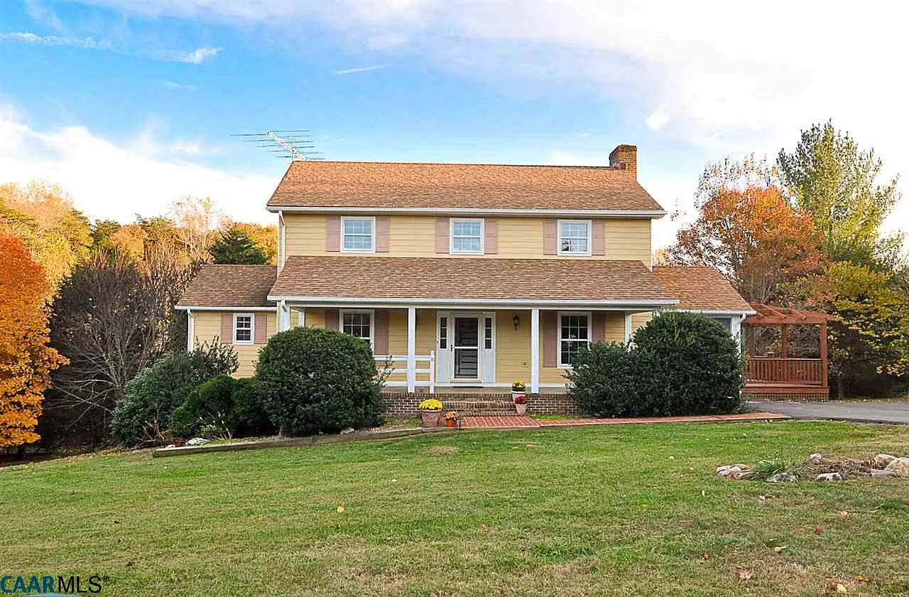 635 Spring Lake Dr photo 1