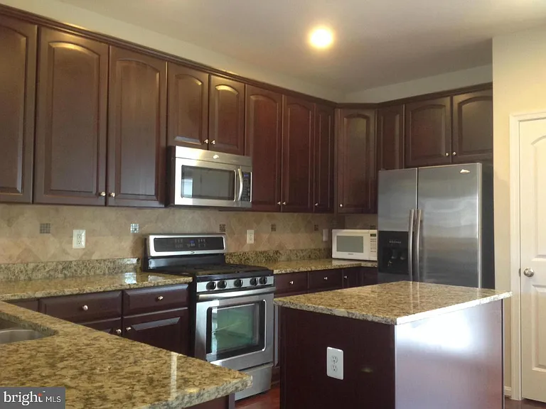 22698 Parkland Farms Ter — Photo 15
