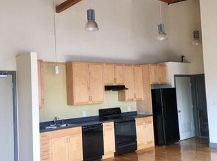 218 Dexter St APT 207, Providence, RI 02907