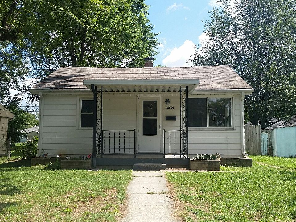 1st image of 2035 N Luett Ave