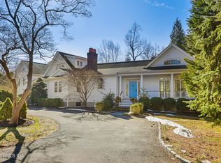 28 Irvine Rd, Old Greenwich, CT 06870