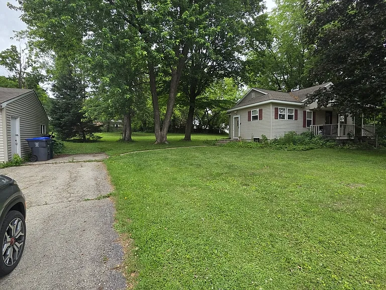 W9714 Kaufman St — Photo 4