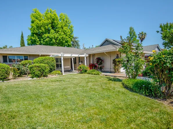 1 Monte Vista Dr, Woodland, CA 95695