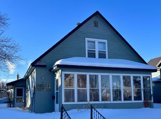 225 Illinois St, Chinook, MT 59523