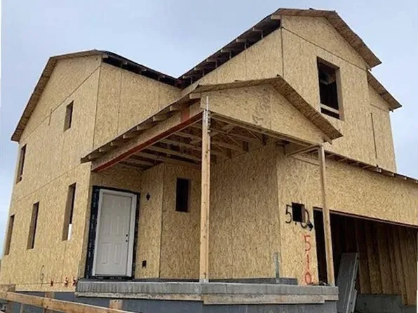 510 High Point Dr, Longmont, CO 80504