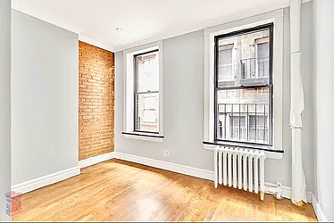 Rented by Century 21 Premier 