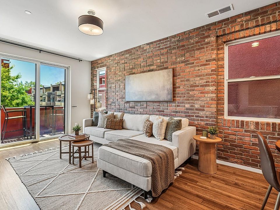 1st image of 2028 20th St