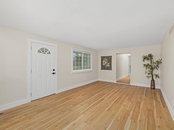 4th image of 11778 N Roanoke Rd