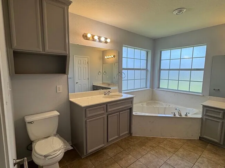 4301 Capri Dr — Photo 25