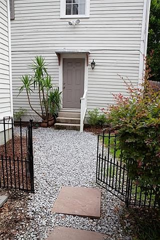 1st image of 1121 Washington Ave #B
