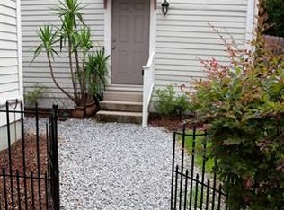 1121 Washington Ave #B, New Orleans, LA 70130